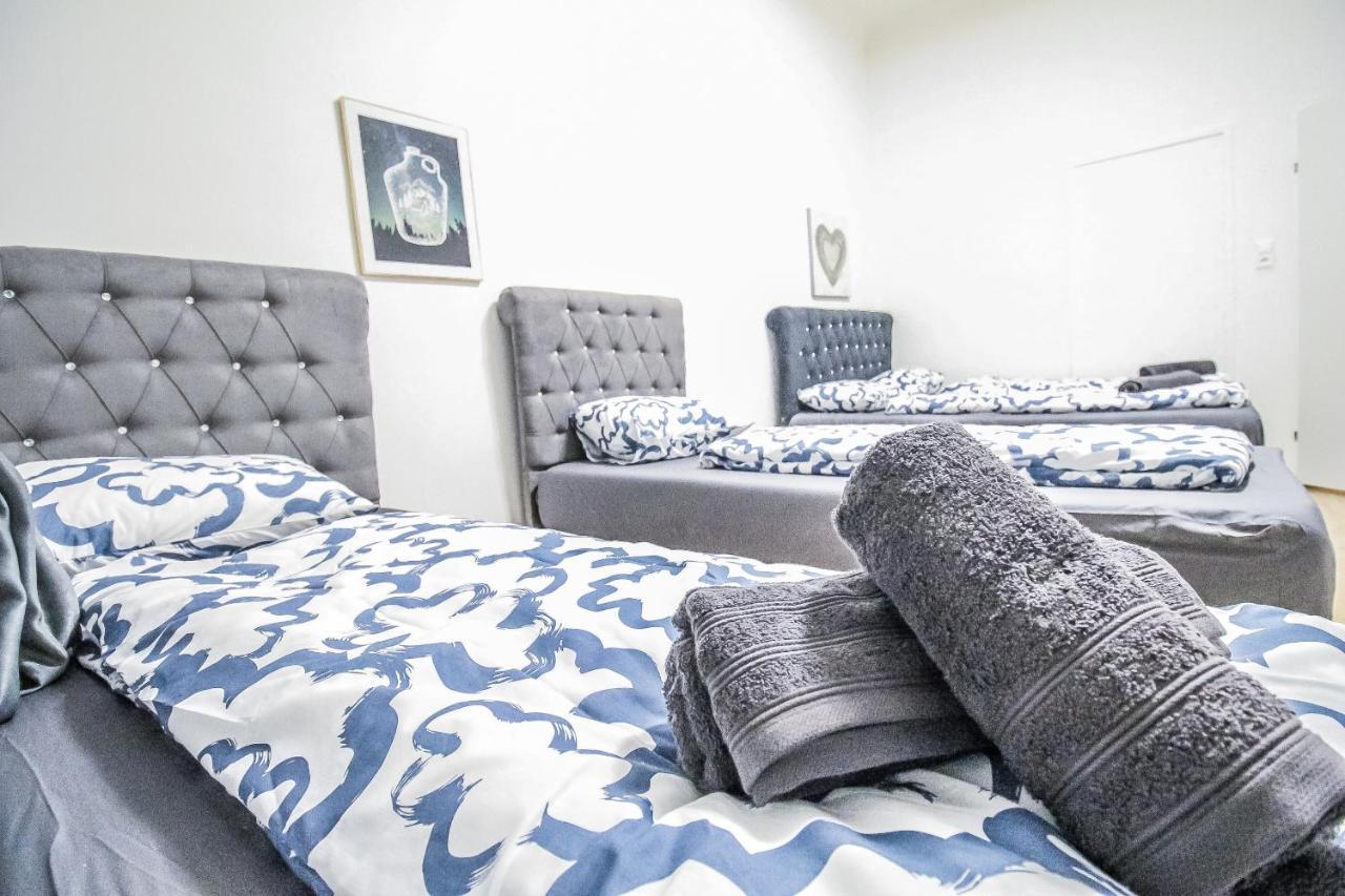 Comfort Quad Room Hn Вена Экстерьер фото