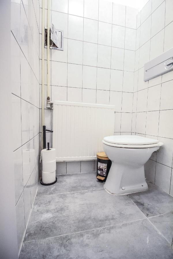 Comfort Quad Room Hn Вена Экстерьер фото