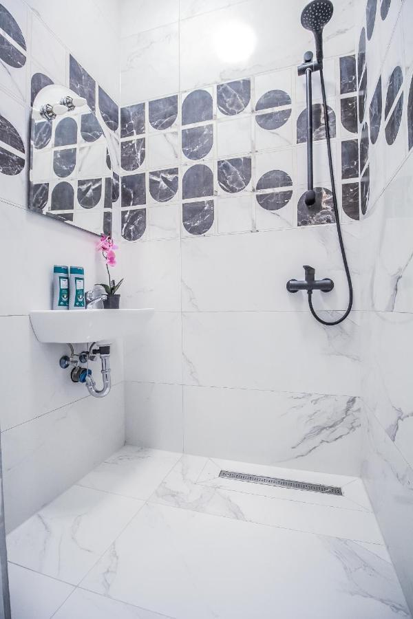Comfort Quad Room Hn Вена Экстерьер фото
